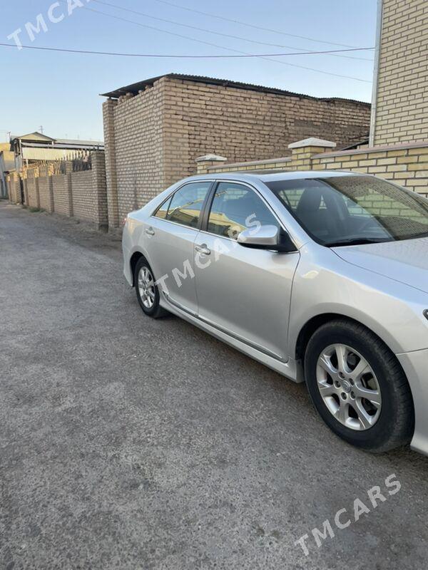Toyota Camry 2013 - 250 000 TMT - Мары - img 3