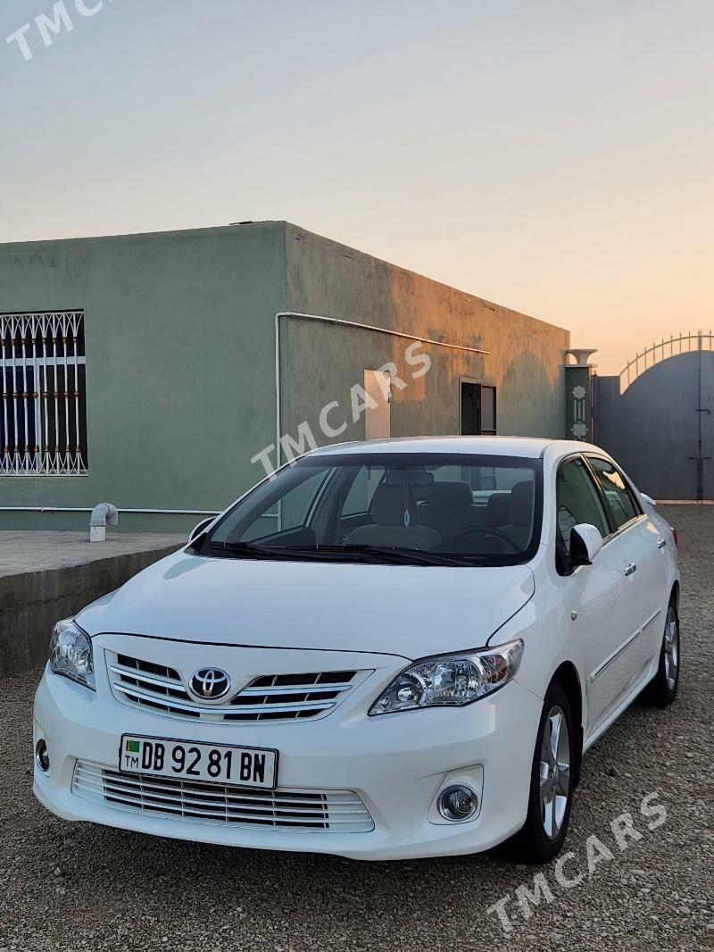 Toyota Corolla 2011 - 176 000 TMT - Балканабат - img 3