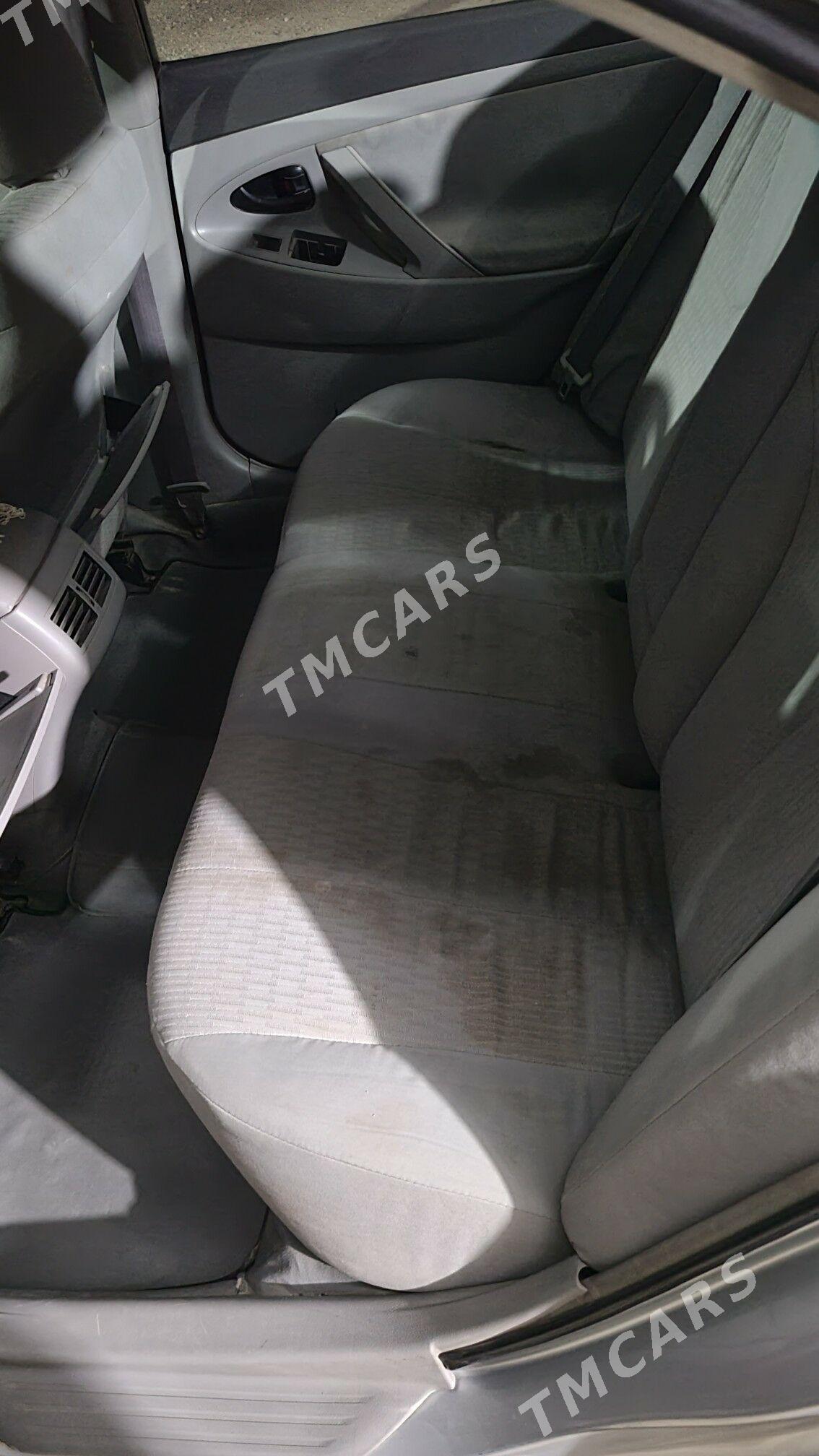 Toyota Camry 2010 - 130 000 TMT - Gyzylarbat - img 2