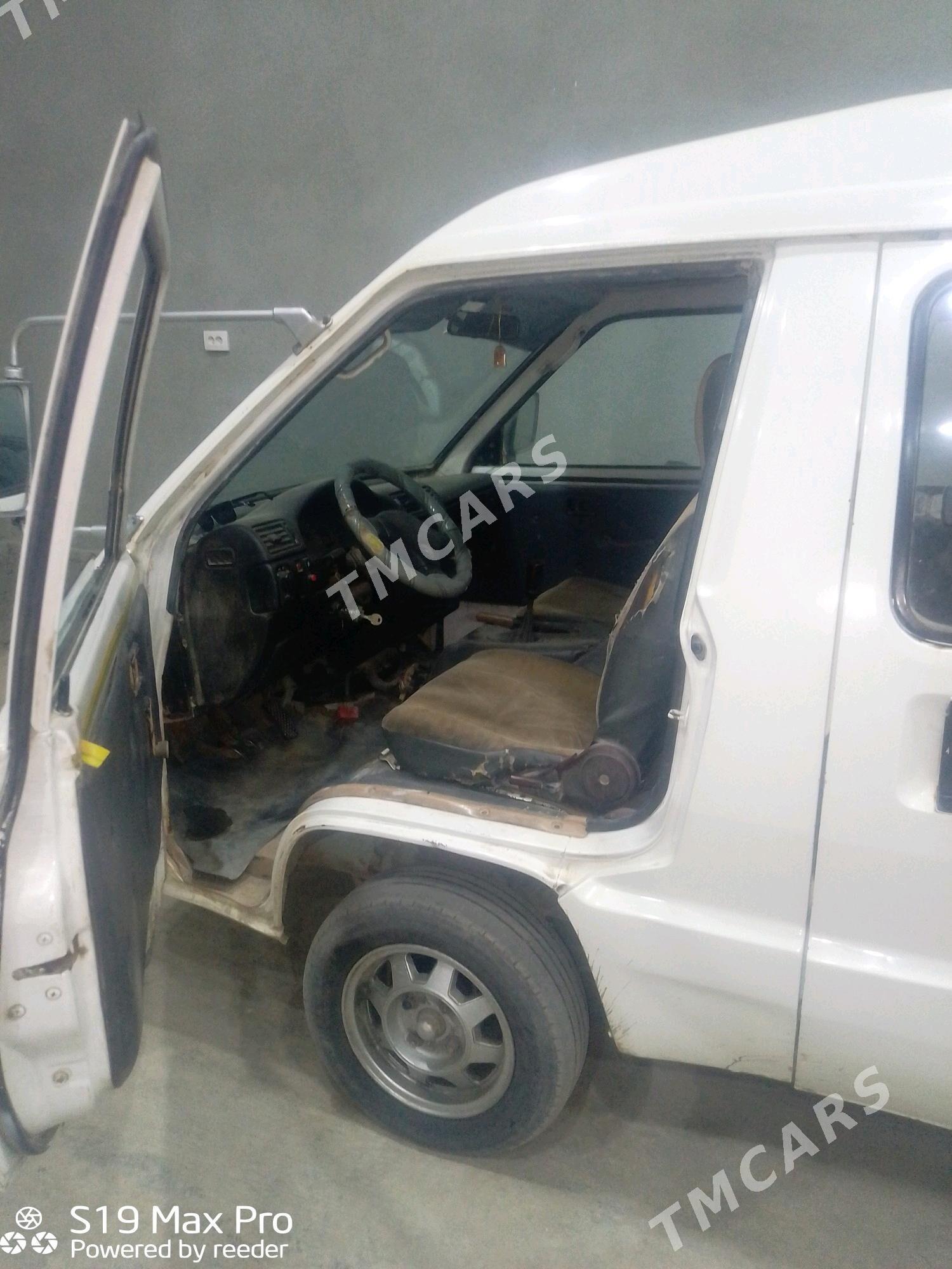 Toyota Town Ace 1984 - 25 000 TMT - Çärjew - img 6