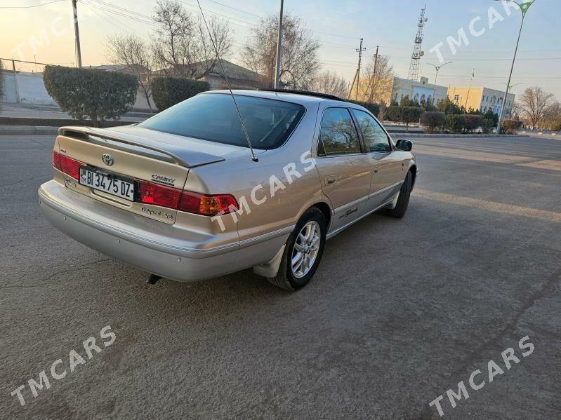 Toyota Camry 2001 - 250 000 TMT - Köneürgenç - img 4