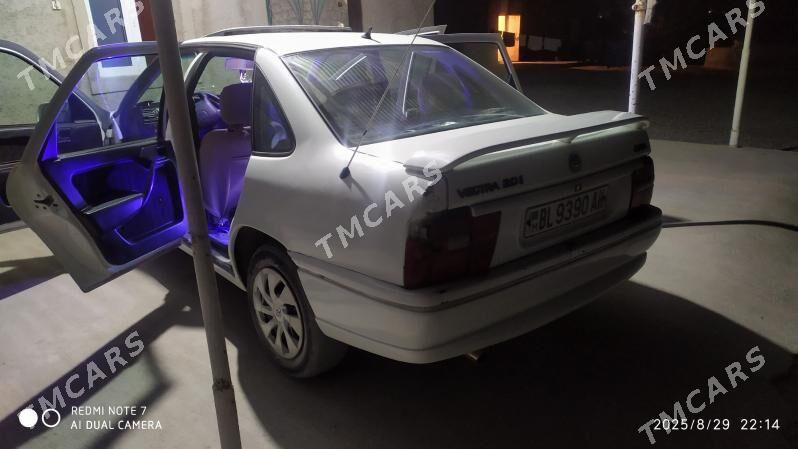 Opel Vectra 1994 - 26 000 TMT - Бахарден - img 2