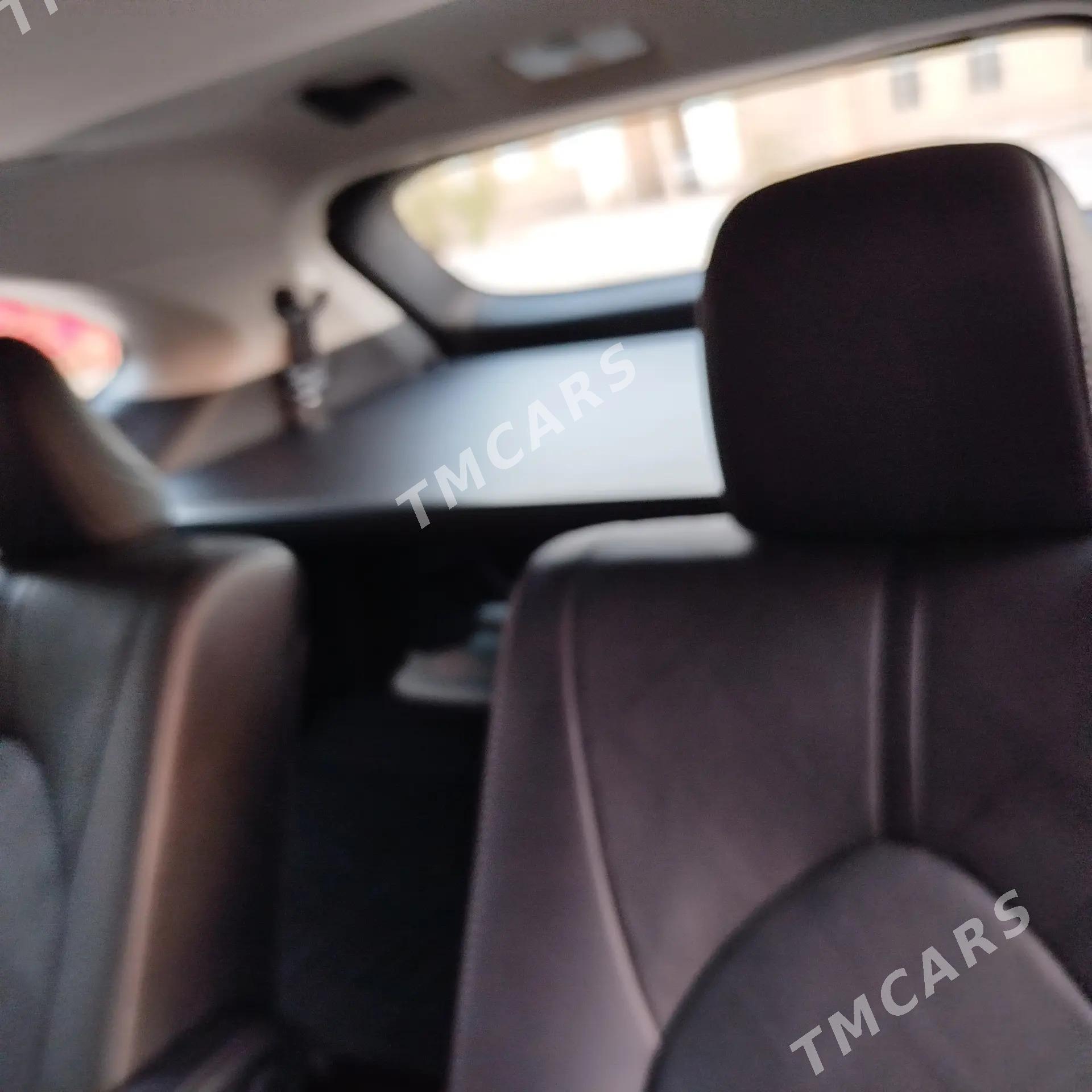 Toyota Highlander 2021 - 770 000 TMT - Мургап - img 3