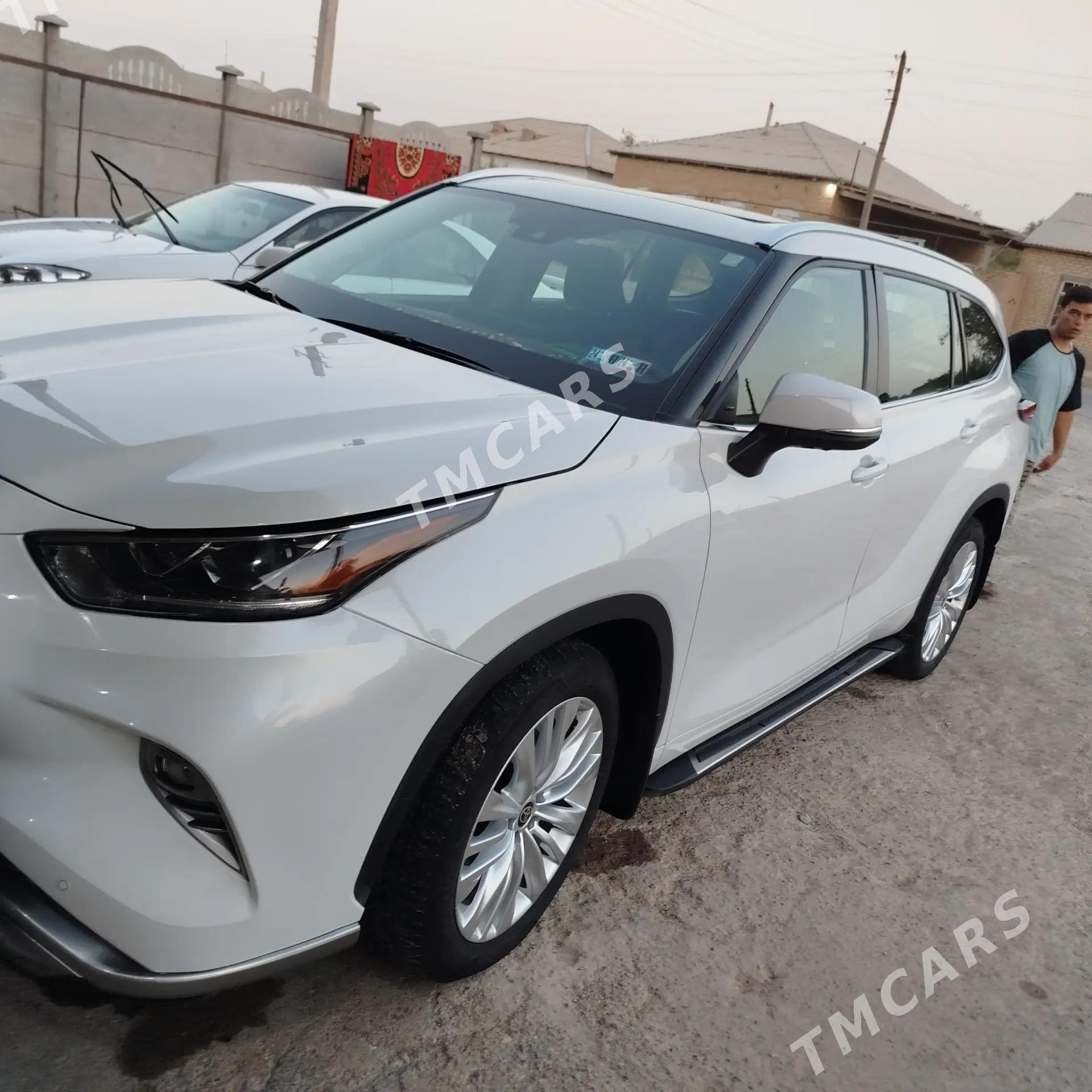 Toyota Highlander 2021 - 770 000 TMT - Мургап - img 5