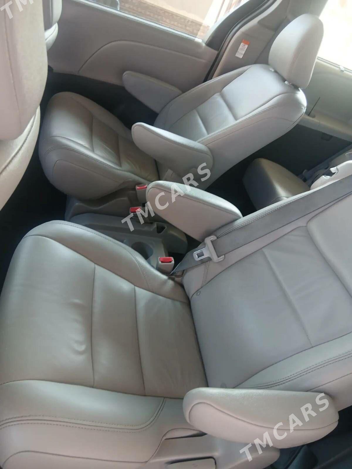 Toyota Sienna 2020 - 410 000 TMT - Balkanabat - img 8