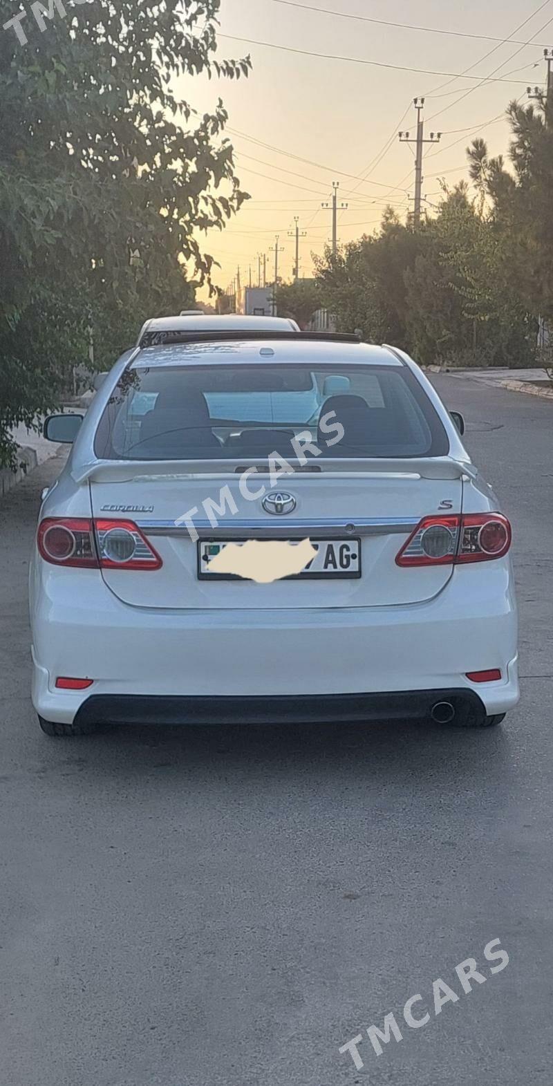 Toyota Corolla 2011 - 175 000 TMT - Ашхабад - img 3