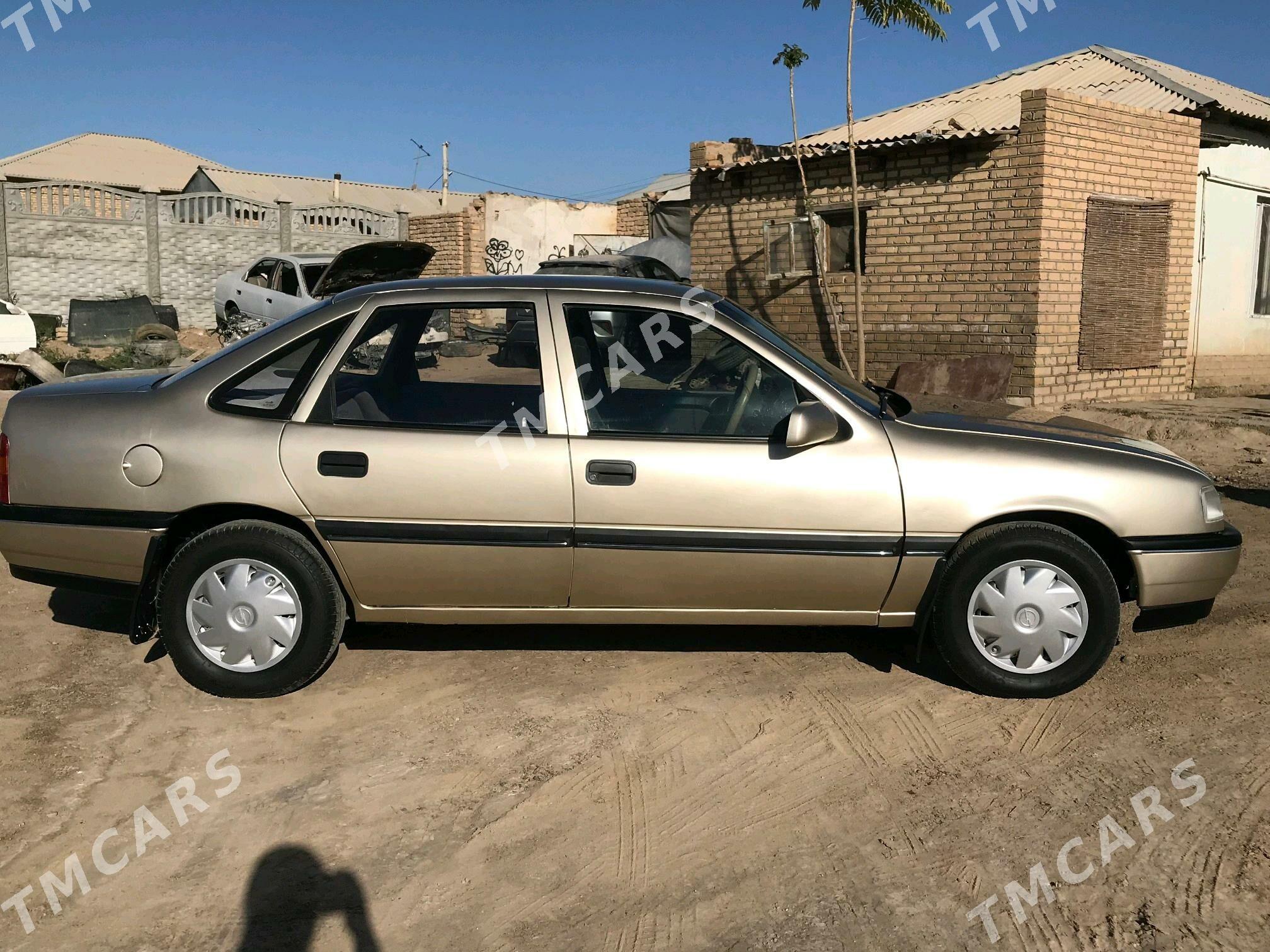 Opel Vectra 1992 - 32 000 TMT - Wekilbazar - img 5