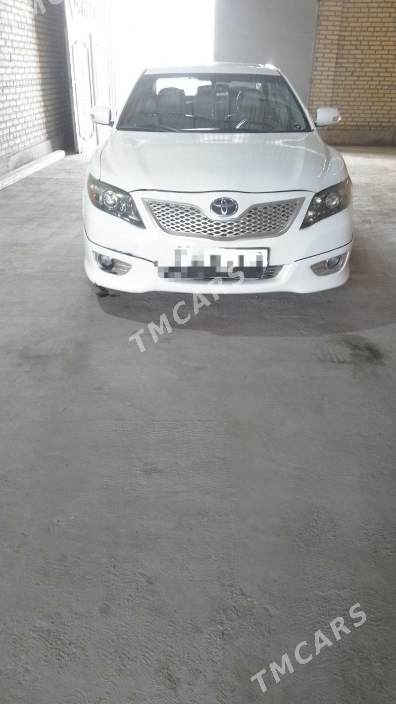 Toyota Camry 2011 - 147 000 TMT - Saýat - img 4
