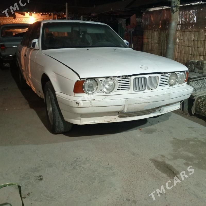 BMW 520 1990 - 20 000 TMT - Мары - img 2