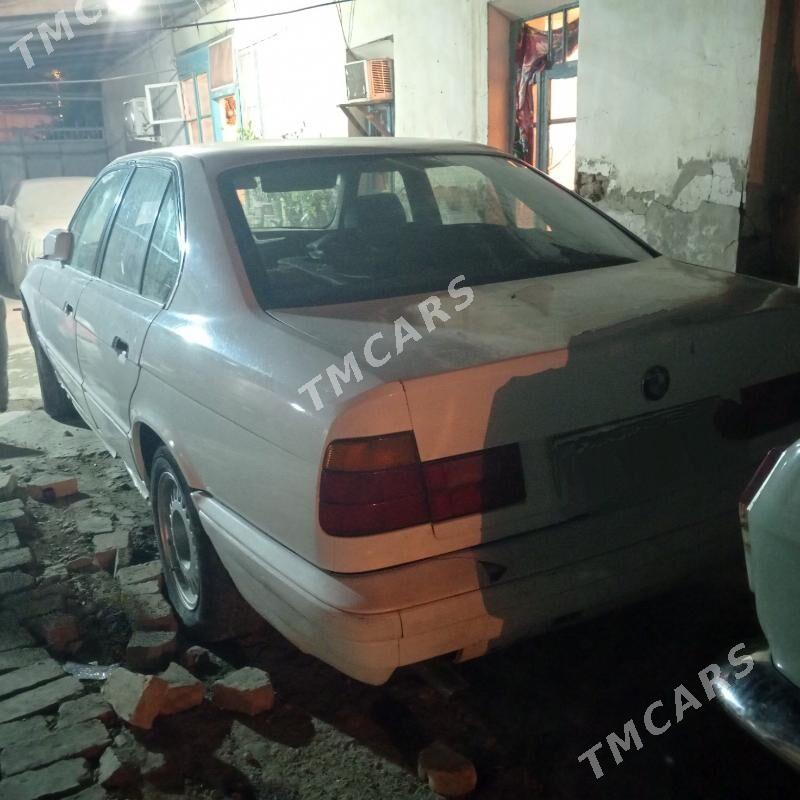 BMW 520 1990 - 20 000 TMT - Мары - img 4