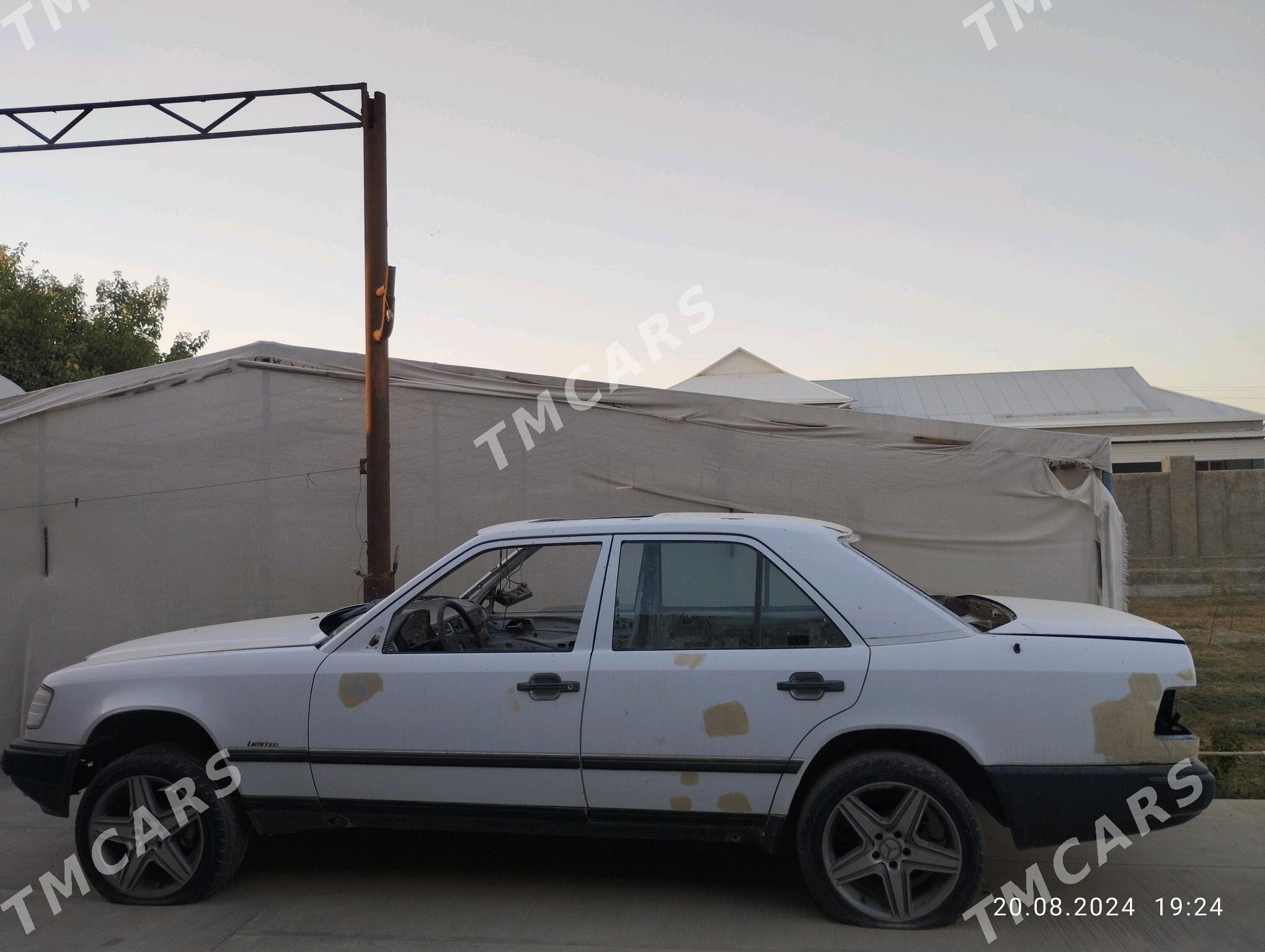 Mercedes-Benz 230E 1988 - 17 000 TMT - Sakarçäge - img 7