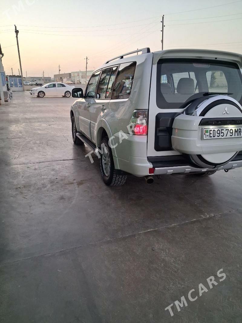 Mitsubishi Pajero 2010 - 220 000 TMT - Büzmeýin - img 2