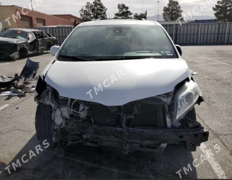 Toyota Sienna 2016 - 360 000 TMT - Ашхабад - img 10