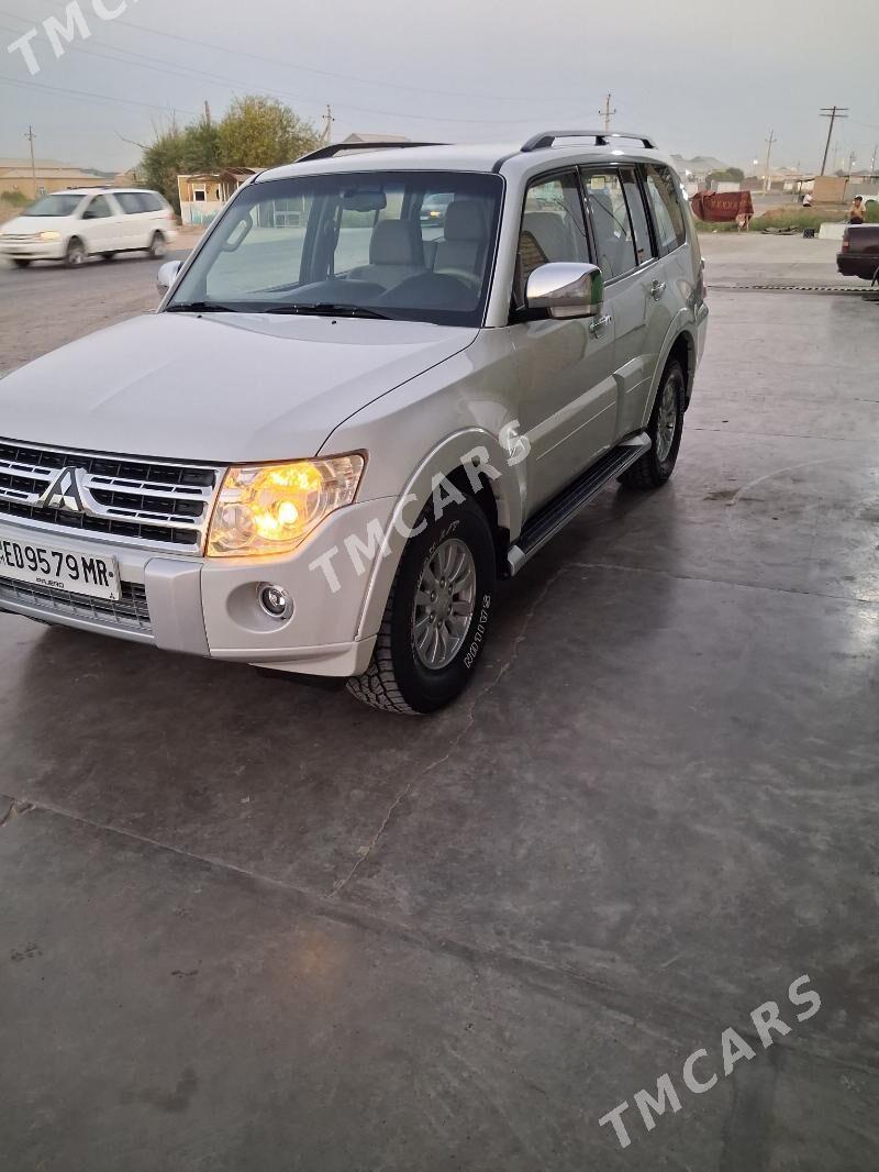 Mitsubishi Pajero 2010 - 220 000 TMT - Büzmeýin - img 3