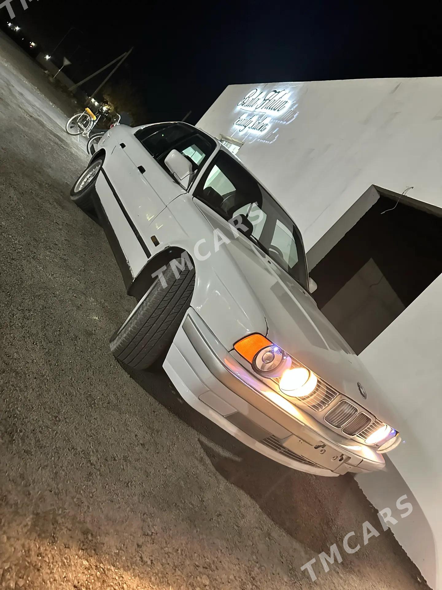 BMW 520 1989 - 40 000 TMT - Kaka - img 4