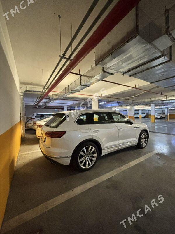 Volkswagen Touareg 2020 - 1 270 000 TMT - Aşgabat - img 4