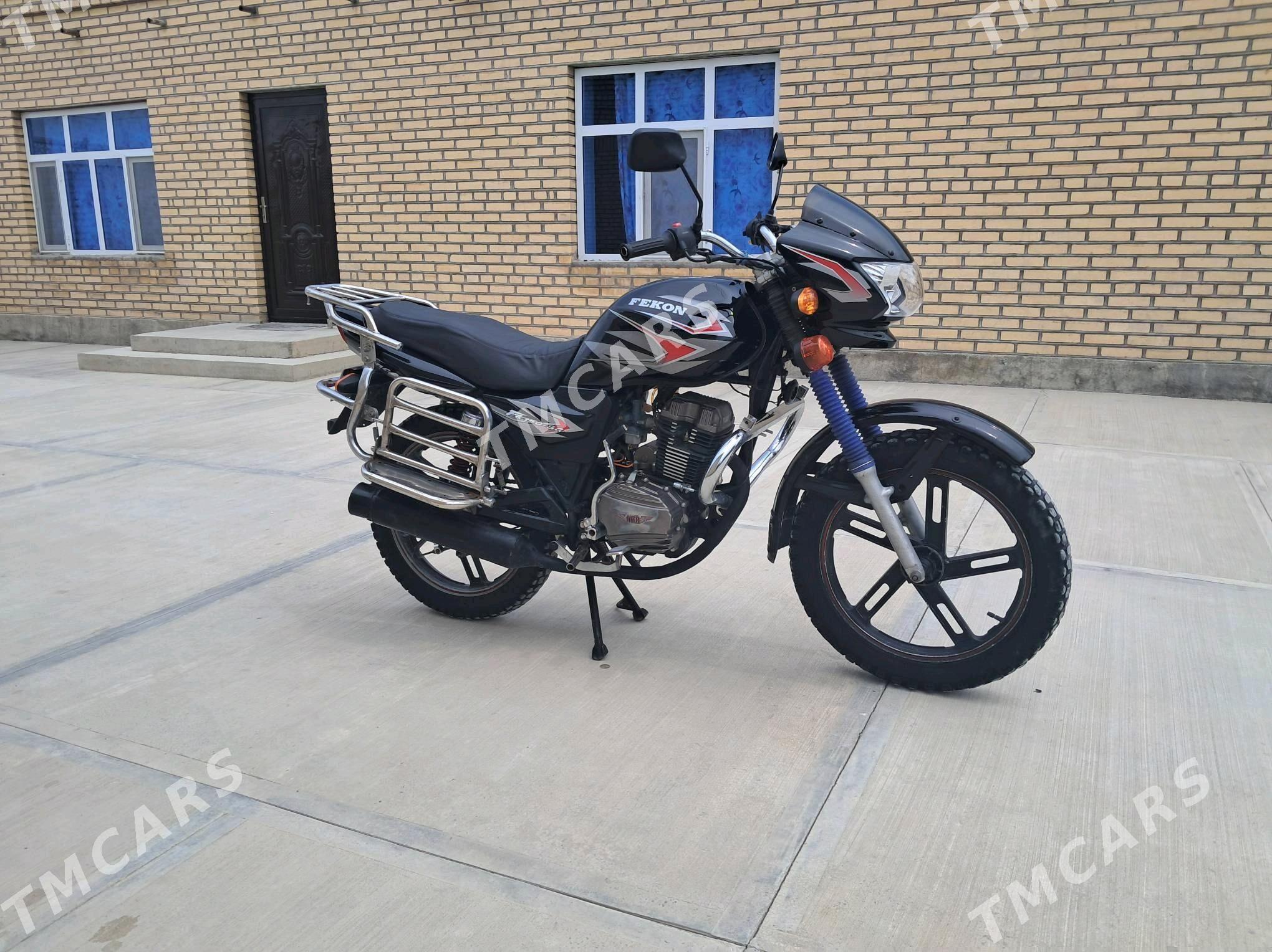 Fekon FK200-14G 2014 - 14 000 TMT - Bäherden - img 3