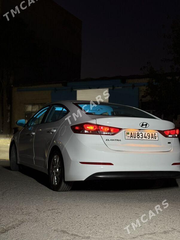 Hyundai Elantra 2018 - 225 000 TMT - Hitrowka - img 4