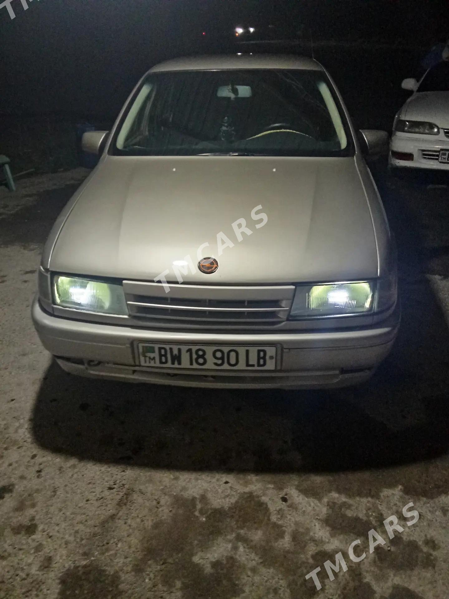 Opel Vectra 1990 - 33 000 TMT - Çärjew - img 3