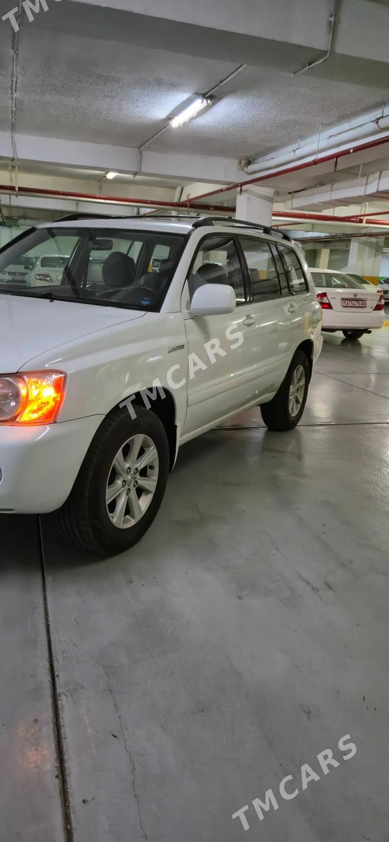 Toyota Highlander 2004 - 210 000 TMT - Aşgabat - img 4
