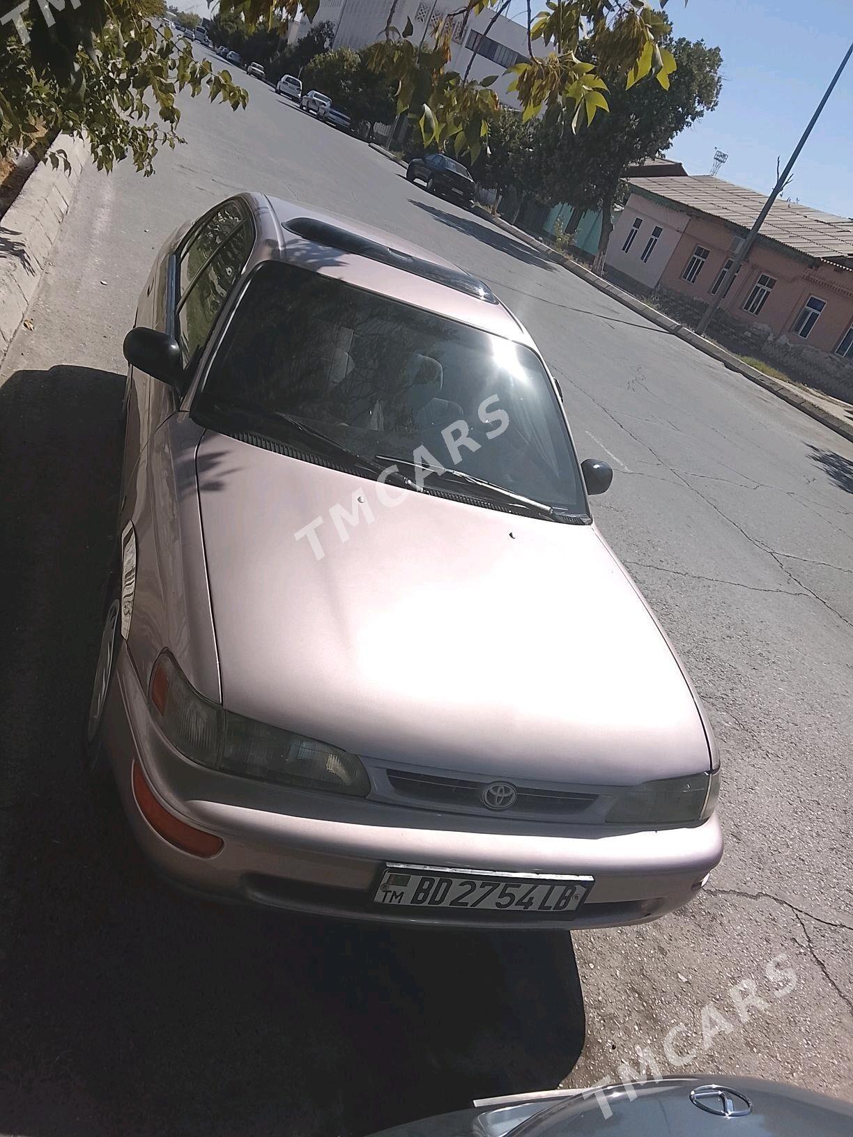 Toyota Corolla 1994 - 60 000 TMT - Türkmenabat - img 4