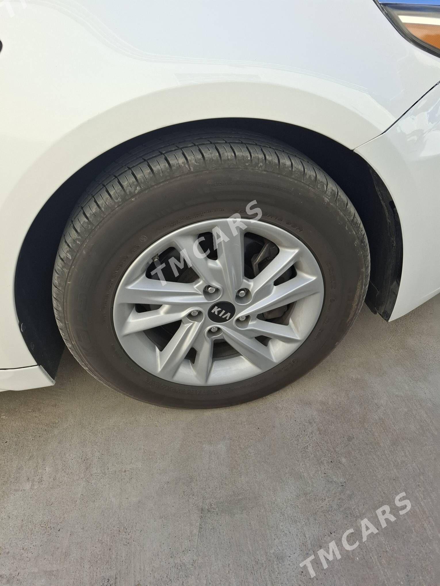 Kia Optima Hybrid 2020 - 200 000 TMT - 2 мкр - img 6