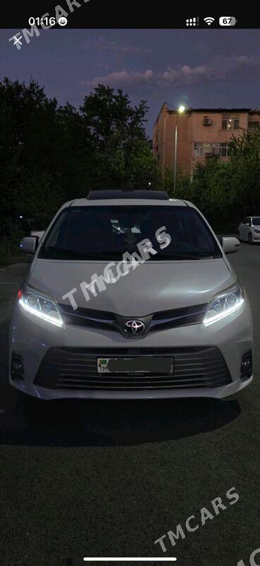Toyota Sienna 2017 - 420 000 TMT - Ашхабад - img 2