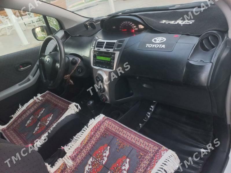 Toyota Yaris 2010 - 118 000 TMT - ул. Подвойского (Битарап Туркменистан шаёлы) - img 8