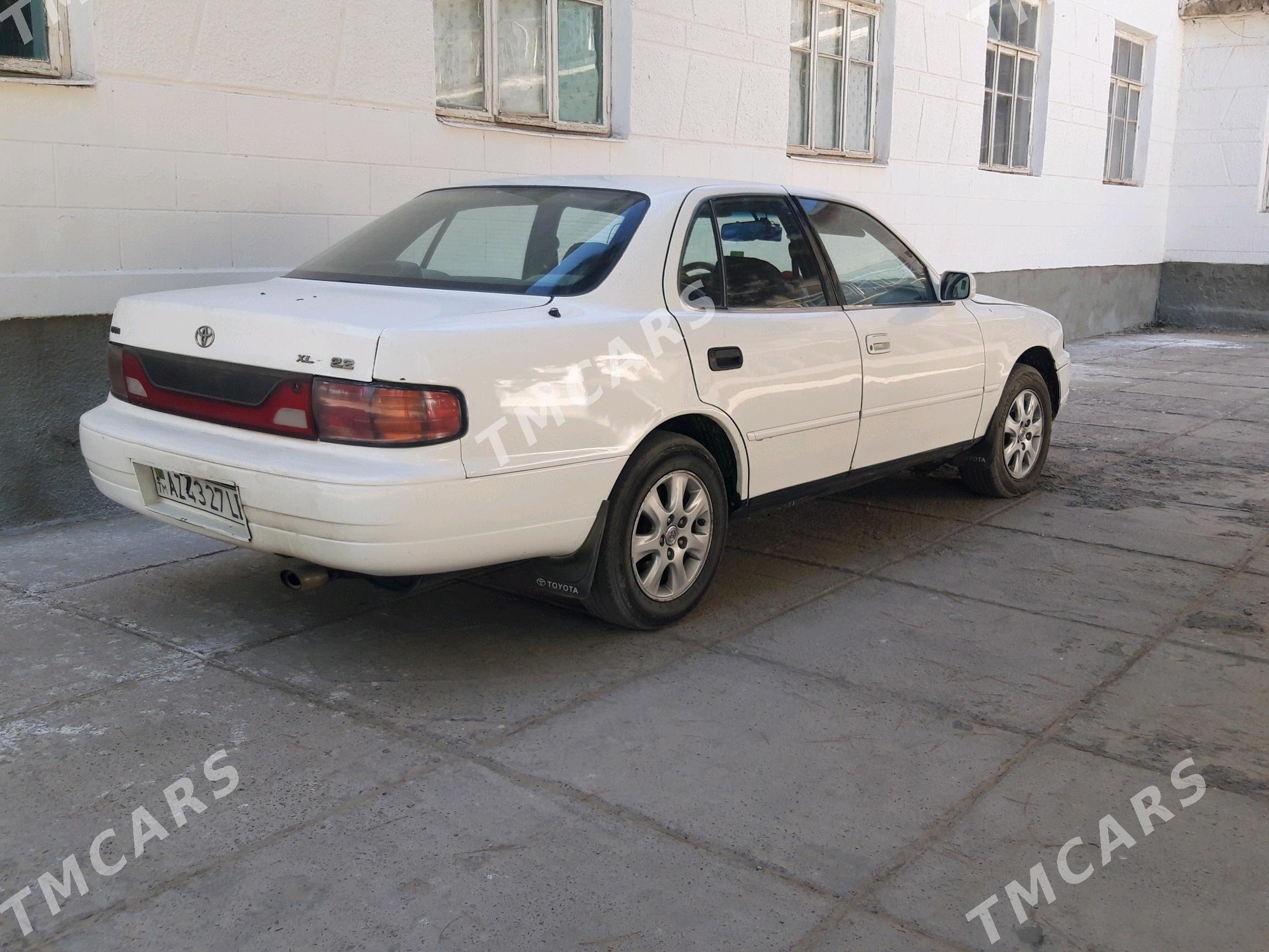 Toyota Camry 1993 - 70 000 TMT - Dänew - img 2