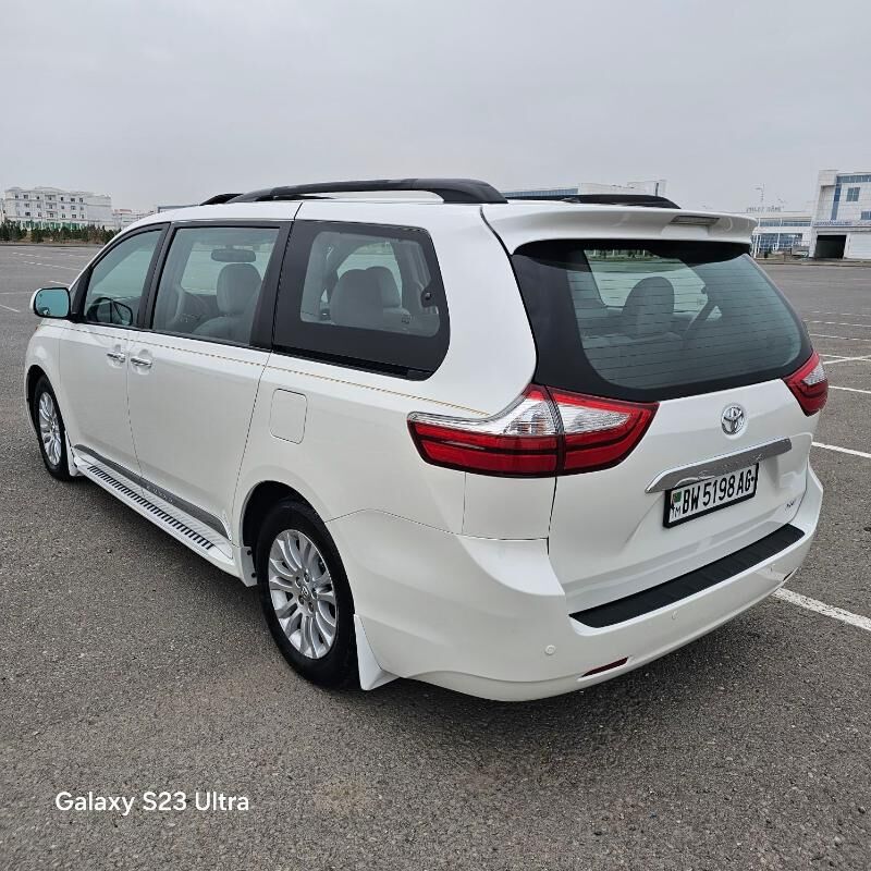Toyota Sienna 2017 - 440 000 TMT - Hitrowka - img 4