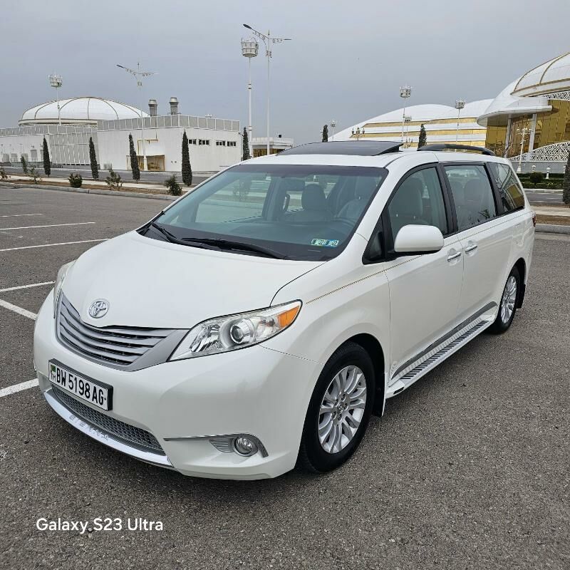 Toyota Sienna 2017 - 440 000 TMT - Hitrowka - img 2