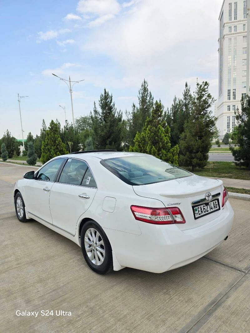 Toyota Camry 2011 - 220 000 TMT - Hitrowka - img 3