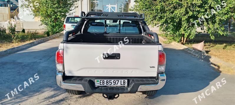 Toyota Tacoma 2019 - 380 000 TMT - Туркменабат - img 7