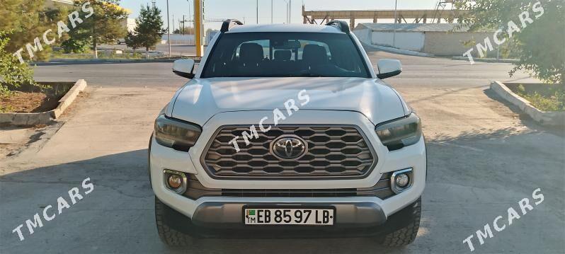 Toyota Tacoma 2019 - 380 000 TMT - Туркменабат - img 5
