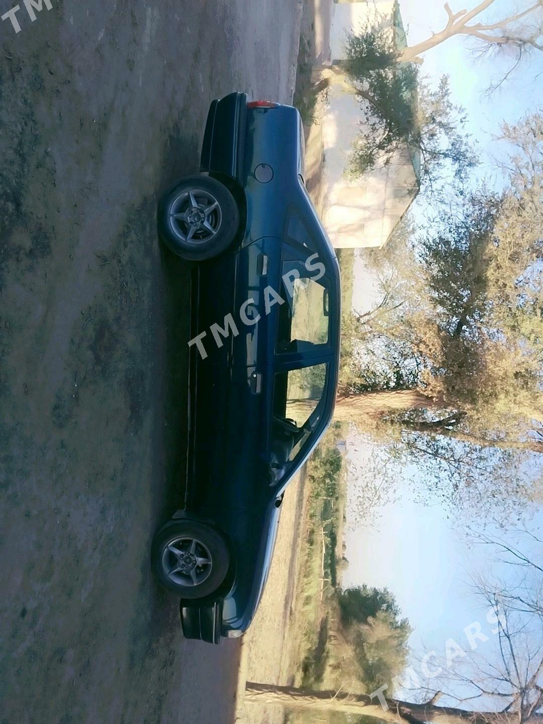 Opel Vectra 1994 - 35 000 TMT - Гурбансолтан Едже - img 2