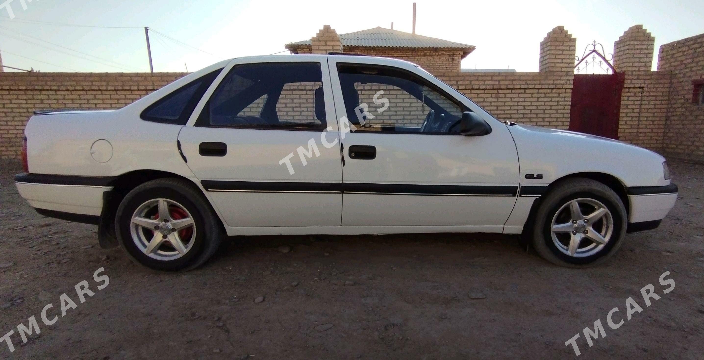 Opel Vectra 1992 - 38 000 TMT - Mary - img 3
