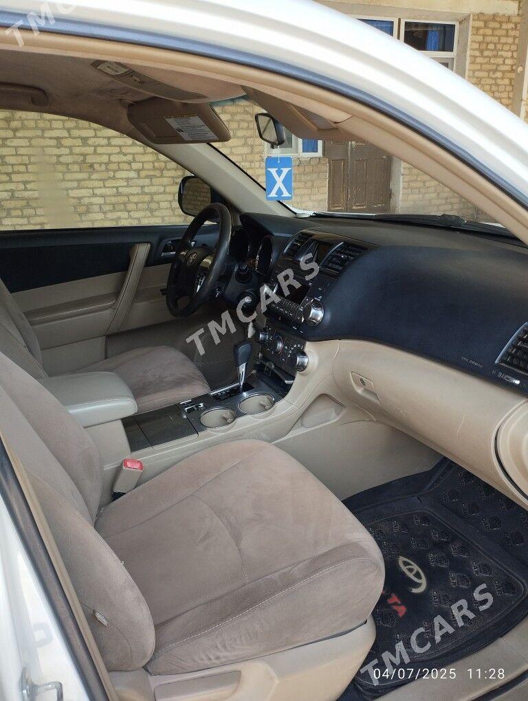 Toyota Highlander 2011 - 290 000 TMT - Türkmengala - img 3