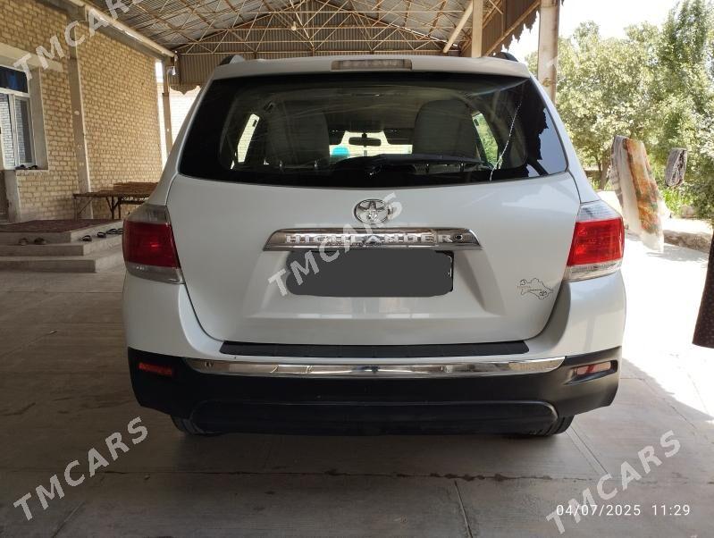Toyota Highlander 2011 - 290 000 TMT - Türkmengala - img 8