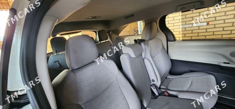 Toyota Sienna 2021 - 480 000 TMT - Мары - img 10