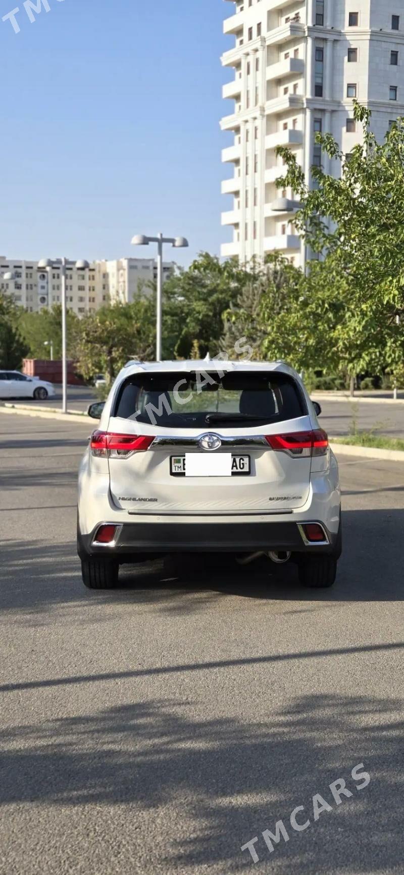 Toyota Highlander 2017 - 490 000 TMT - Ашхабад - img 10