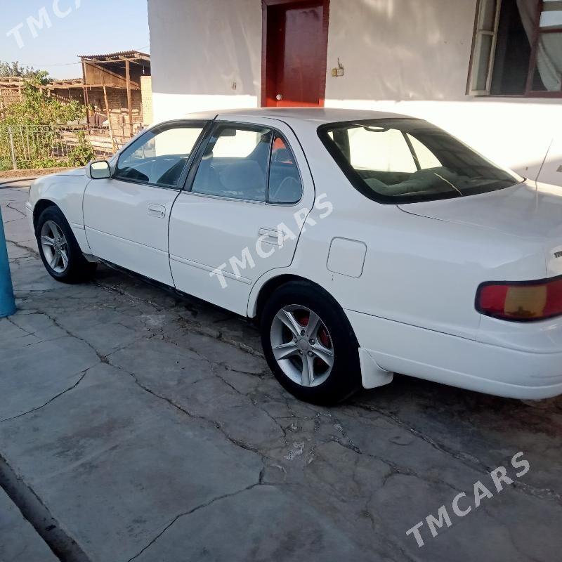 Toyota Camry 1995 - 50 000 TMT - Гарабекевюл - img 2