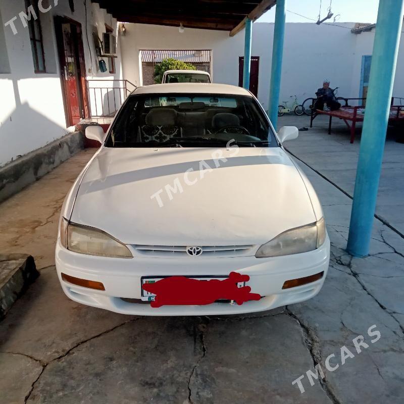 Toyota Camry 1995 - 50 000 TMT - Гарабекевюл - img 1