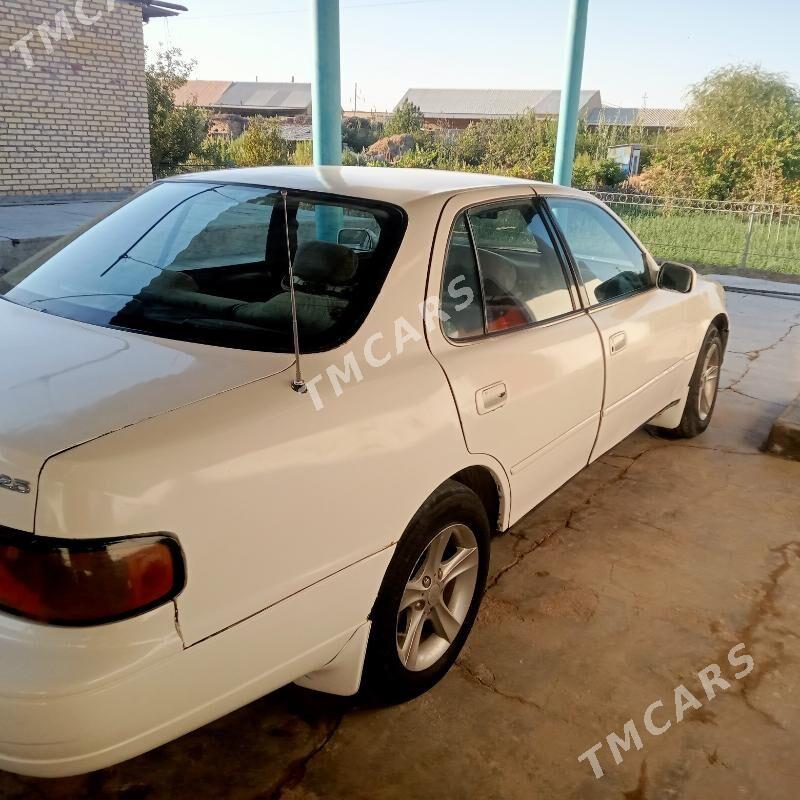 Toyota Camry 1995 - 50 000 TMT - Гарабекевюл - img 5