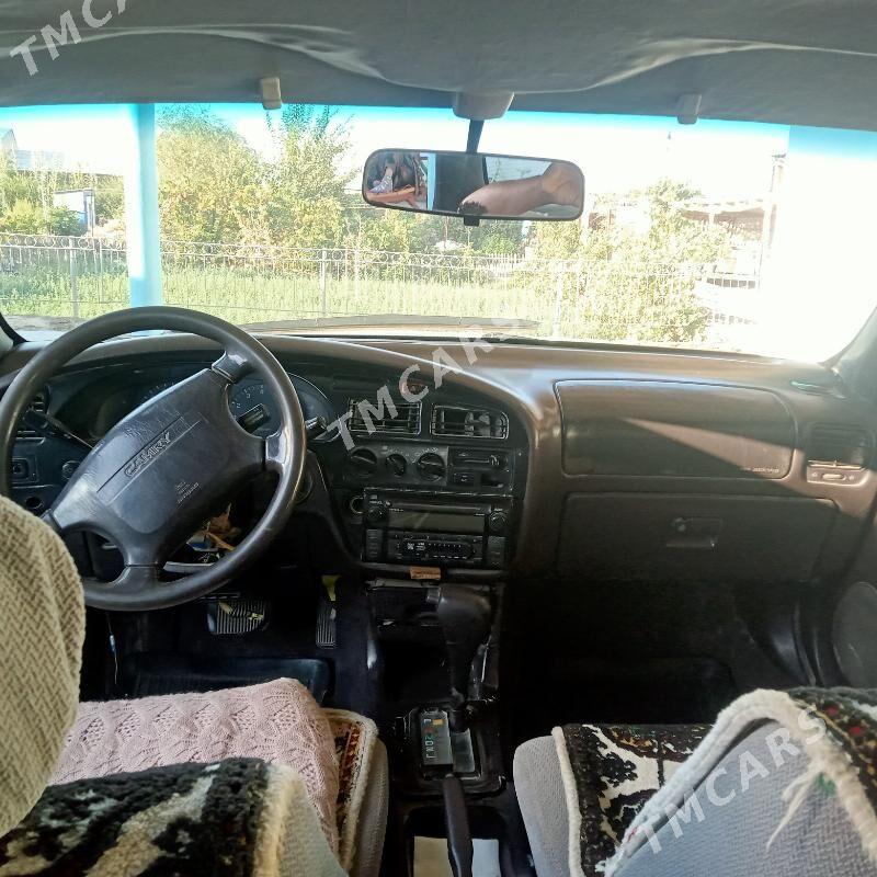 Toyota Camry 1995 - 50 000 TMT - Гарабекевюл - img 4