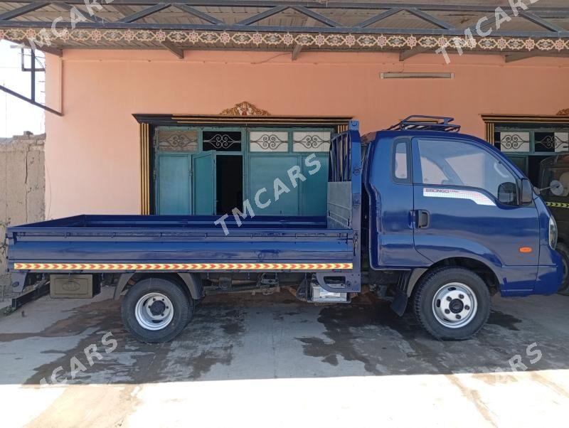 Kia Bongo 2012 - 200 000 TMT - Şabat etr. - img 2