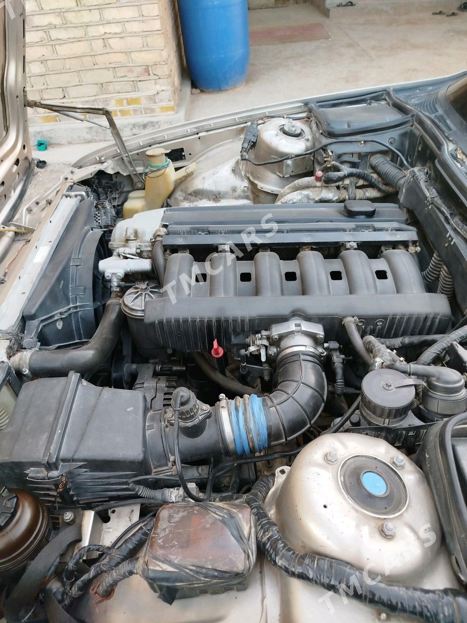 BMW 525 1990 - 45 000 TMT - Бабадайхан - img 2