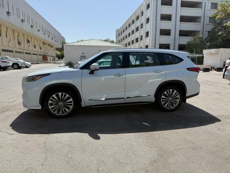 Toyota Highlander 2020 - 650 000 TMT - Aşgabat - img 9
