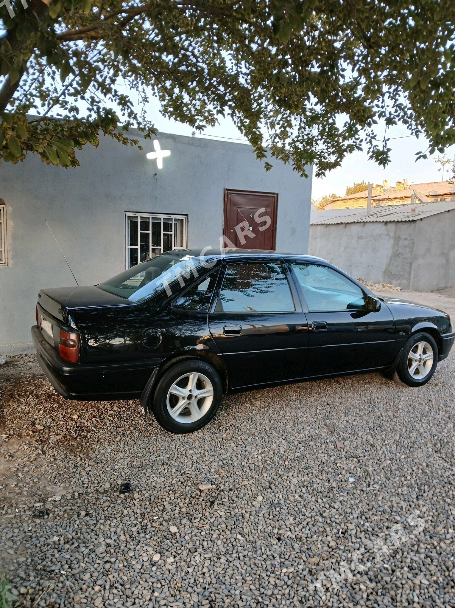 Opel Vectra 1992 - 32 000 TMT - Mary - img 2