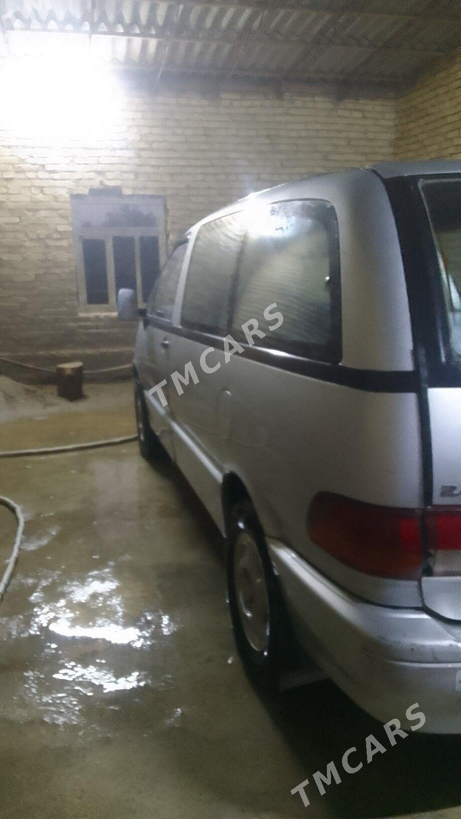 Toyota Previa 1993 - 60 000 TMT - Халач - img 2