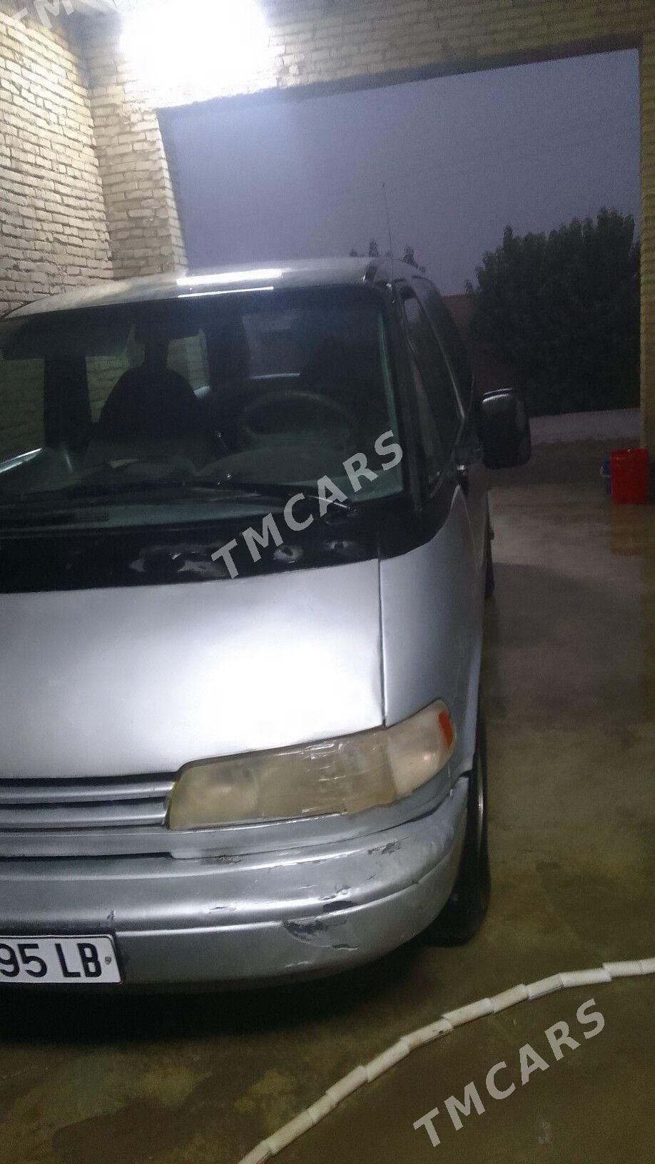 Toyota Previa 1993 - 60 000 TMT - Халач - img 3